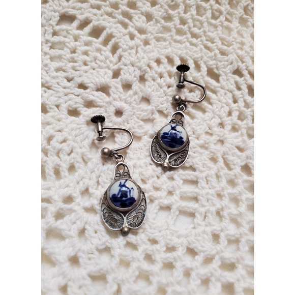Vintage Mid-century Delft Ceramic 835 Sterling Silver Filigree Earrings - Picture 2 of 8